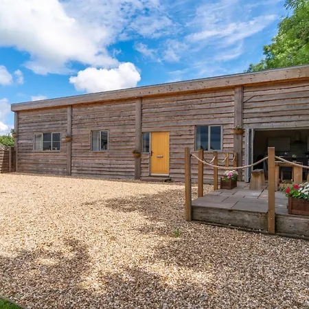 Old Stables, Little Ballthorns Farm Cold Ashton Exterior foto